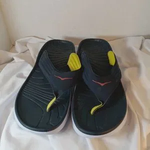 Hoka One One | Shoes | Hoka One Mens Sandals Size 4 | Poshmark display picture 1